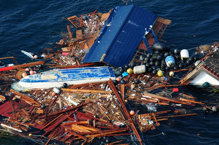 plastic pollution in the ocean