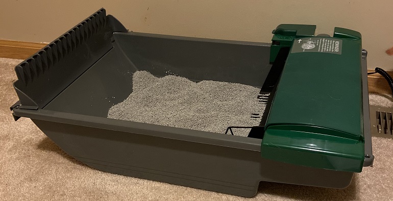 self cleaning litter box