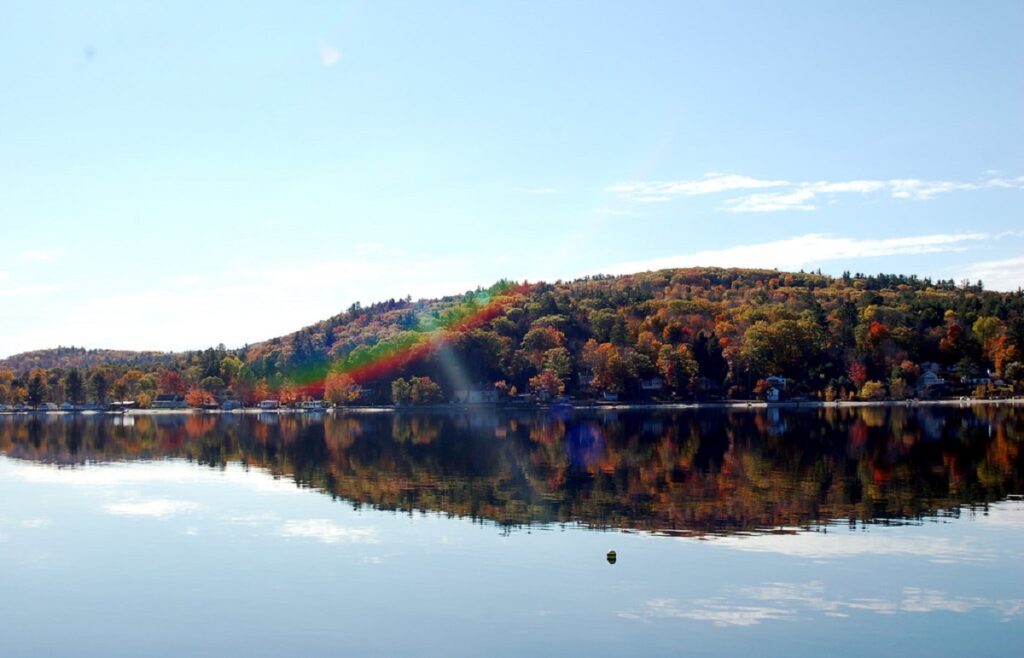 what is the cleanest lake in the united states