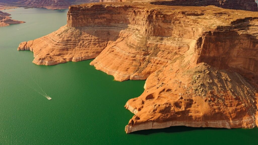 what is the cleanest lake in the united states
